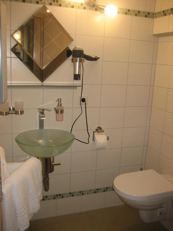 فندق Schusters Lindenhof بوتسن المظهر الخارجي الصورة